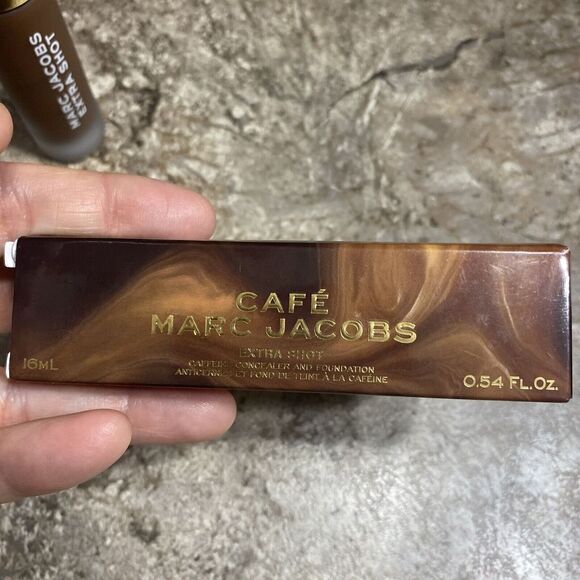 Marc Jacobs Cafe Extra Shot Caffeine Concealer & Foundation Deep 490 - Picture 4 of 4